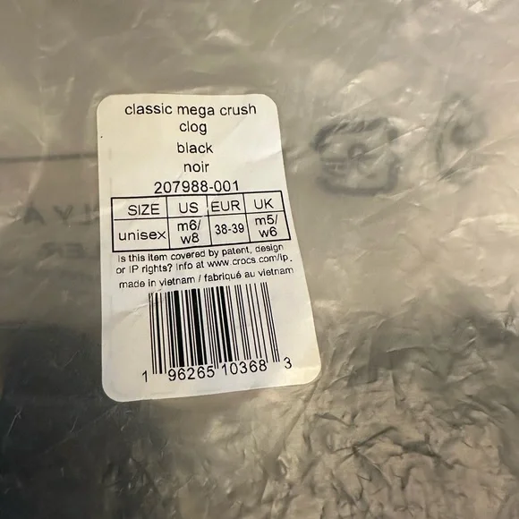 CLOSET CLOSING Classic Mega Crush Clog in Black - Picture 2 of 10